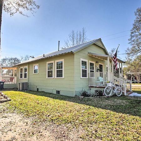 Charming Country Cottage, Walk To Main Street! Tomball Exterior photo