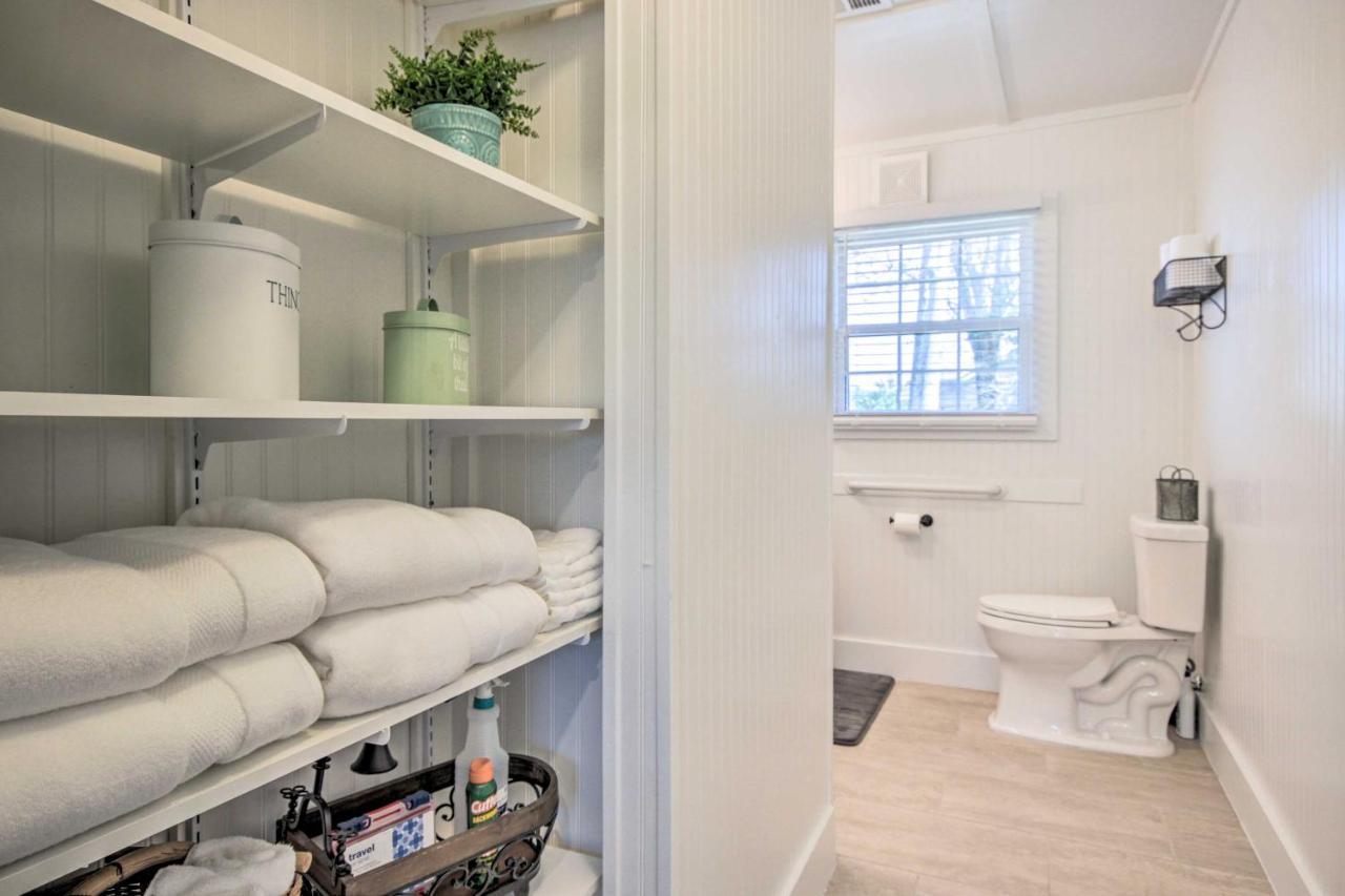 Charming Country Cottage, Walk To Main Street! Tomball Exterior photo